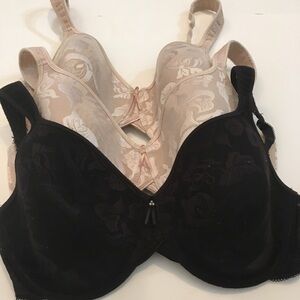 Lot of 3 Wacoal bras 34dd lace beige and black
